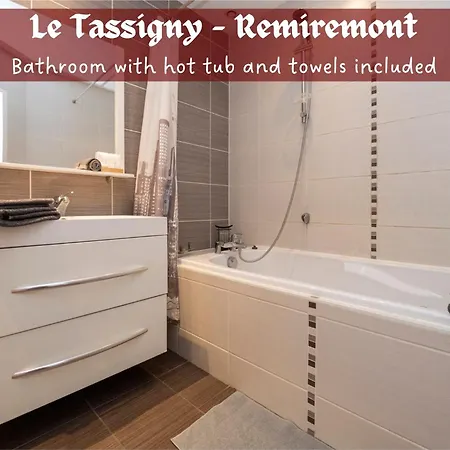 Le Tassigny 3 Etoiles - Hyper-centre Balneo Wifi Parking *