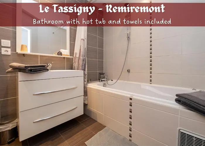 Le Tassigny 3 Etoiles - Hyper-centre Balneo Wifi Parking *